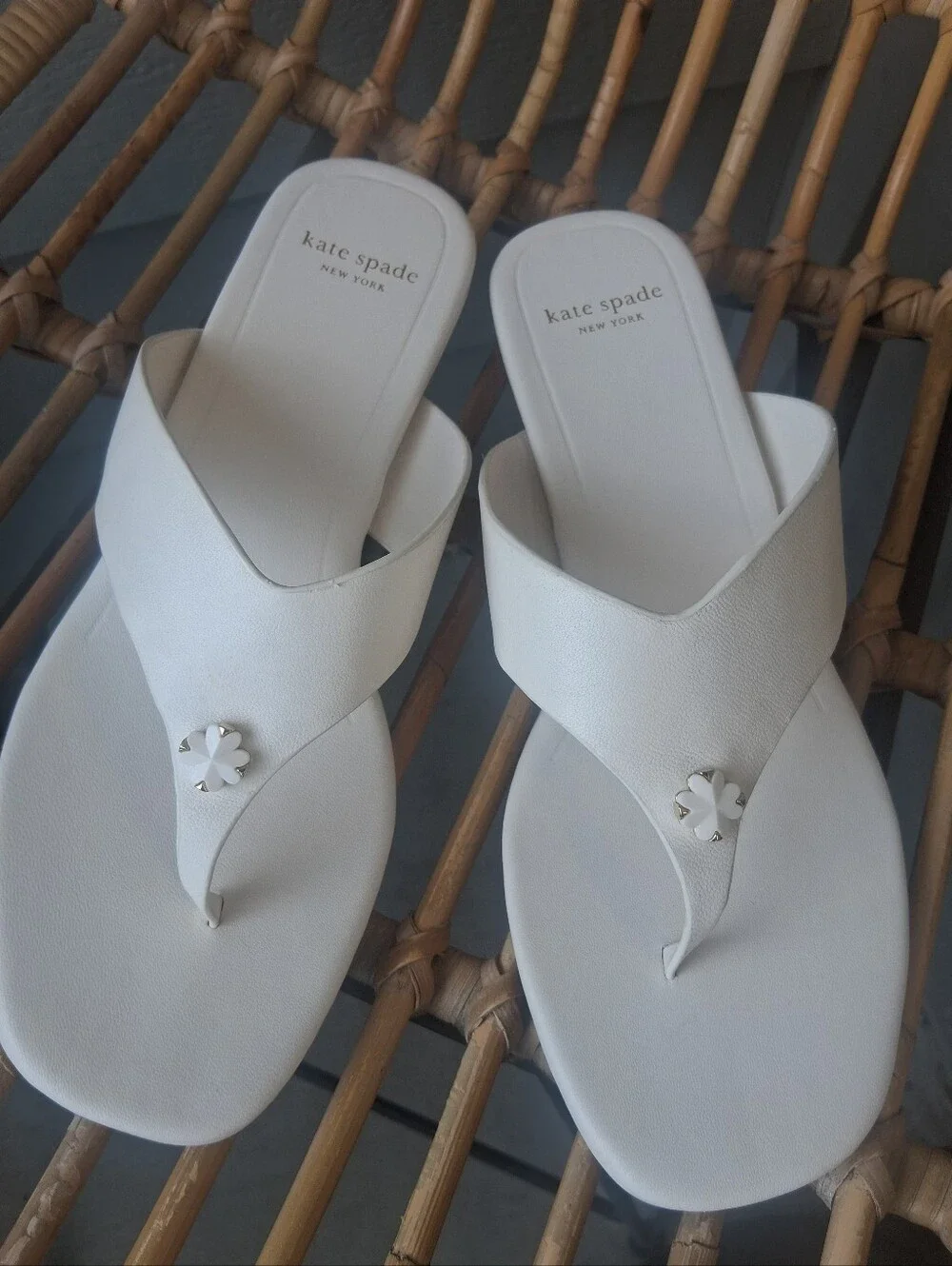 Kate Spade new york Women's Spade Flower Kitten Leather Heel Sandals Size 71/2